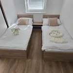 Apartment Apartmaji Beli Jelen