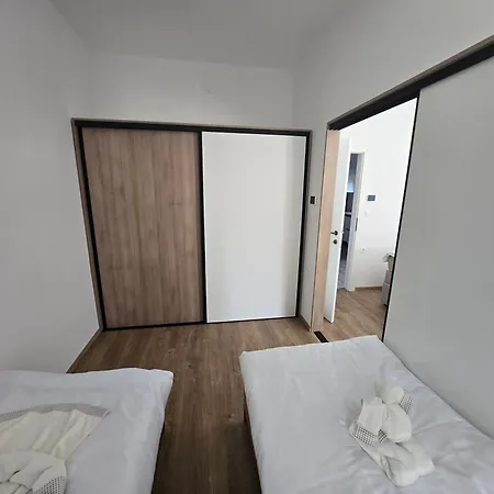 Apartment Apartmaji Beli Jelen