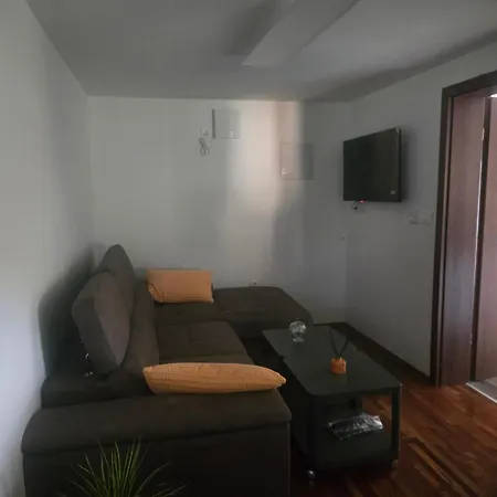 Apartment Apartmaji Beli Jelen